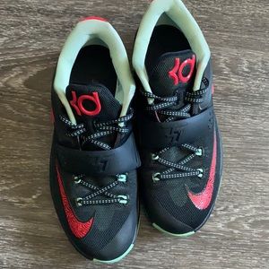 KD Good apple size 5.5Y